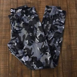 Nike Camo Leggings